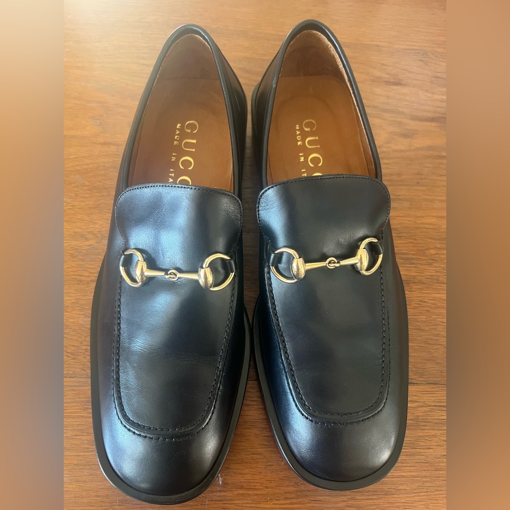 NEW IN BOX Men’s GUCCI Loafers, size 8